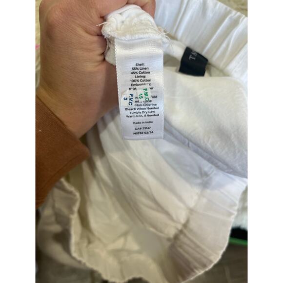 Talbots Plus Size 1X White Eyelet Midi Skirt Cotton Cottagecore Pockets - Picture 9 of 9